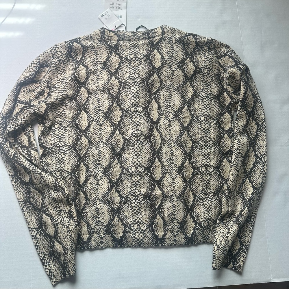 Zara NWT Women’s Cream/Brown Snake Print Knit Cardigan (medium) - Picture 6 of 7